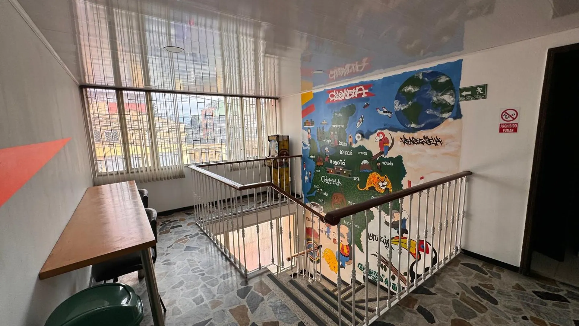 Hostel Bogota Normandia Tu Sitio 0*,  קולומביה
